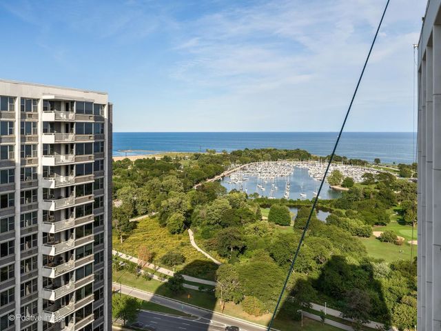 4250 N Marine Drive 2815, Chicago, IL 60613