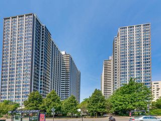 4250 N Marine Drive 2815, Chicago, IL 60613