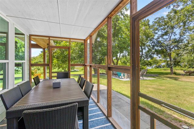 905 N E Street, Eufaula, OK 74432