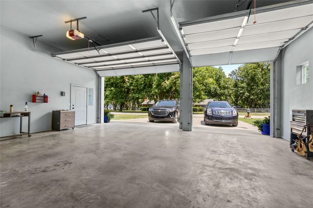905 N E Street, Eufaula, OK 74432