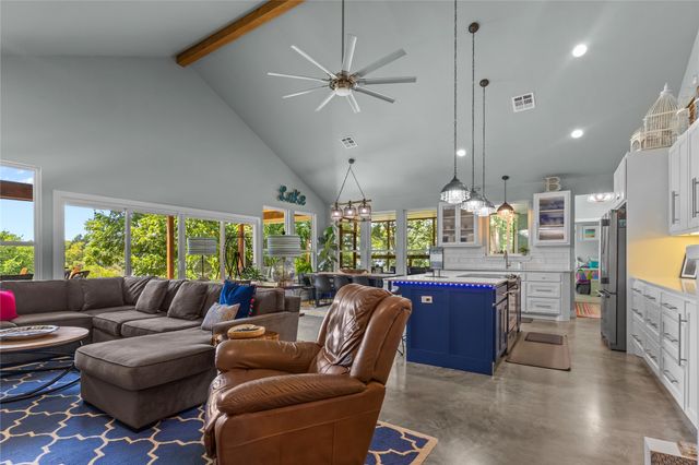 905 N E Street, Eufaula, OK 74432
