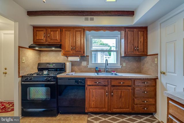 418 VALLEYBROOK DR, Lancaster, PA 17601