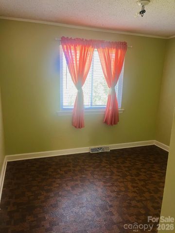 2507 Elkwood Circle, Charlotte, NC 28205