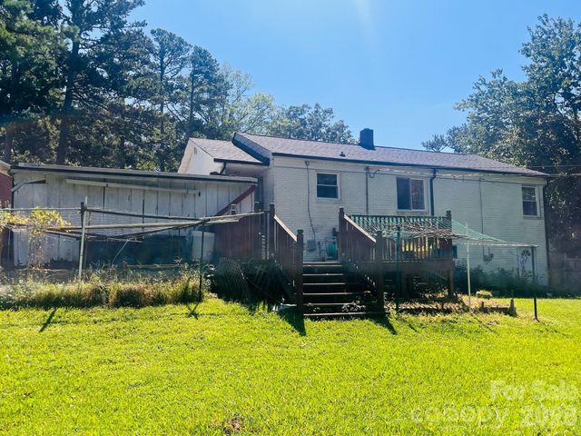2507 Elkwood Circle, Charlotte, NC 28205