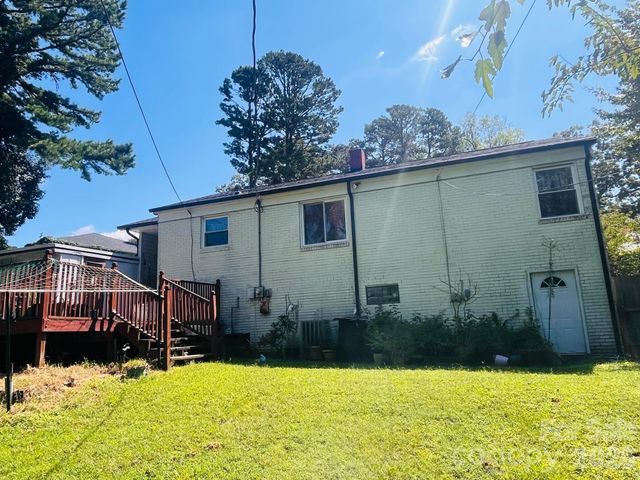 2507 Elkwood Circle, Charlotte, NC 28205