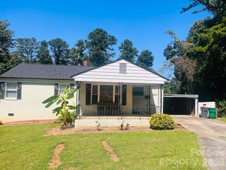 2507 Elkwood Circle, Charlotte, NC 28205