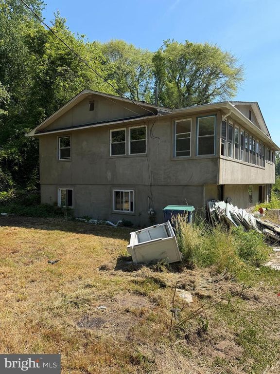 141 FURSIN AVE, Buena, NJ 08310