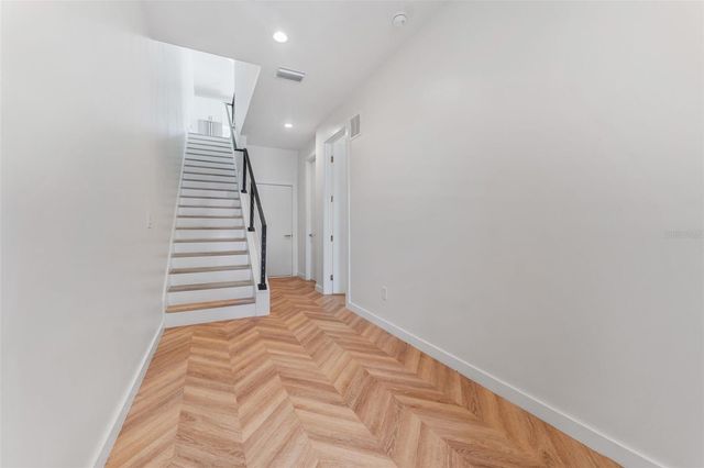 102 W ADALEE STREET 4, Tampa, FL 33603