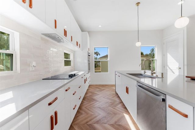 102 W ADALEE STREET 4, Tampa, FL 33603