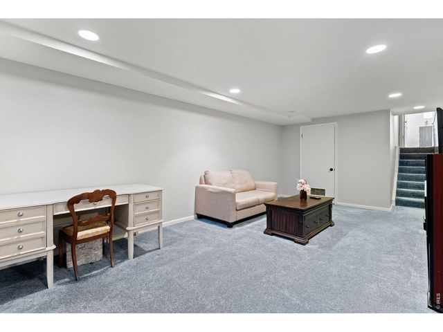 11053 Lindsey Rd, Conifer, CO 80433