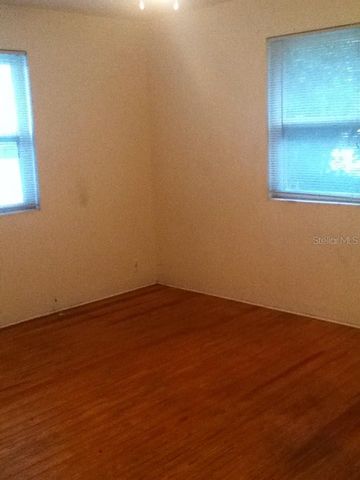 486 OAK STREET, New Smyrna Beach, FL 32168