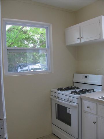 486 OAK STREET, New Smyrna Beach, FL 32168