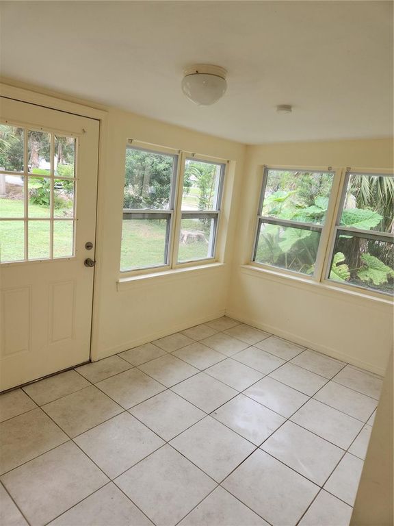 Image 12 of property listing at 486 OAK STREET, New Smyrna Beach, FL 32168