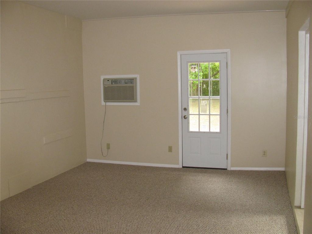 Image 21 of property listing at 486 OAK STREET, New Smyrna Beach, FL 32168