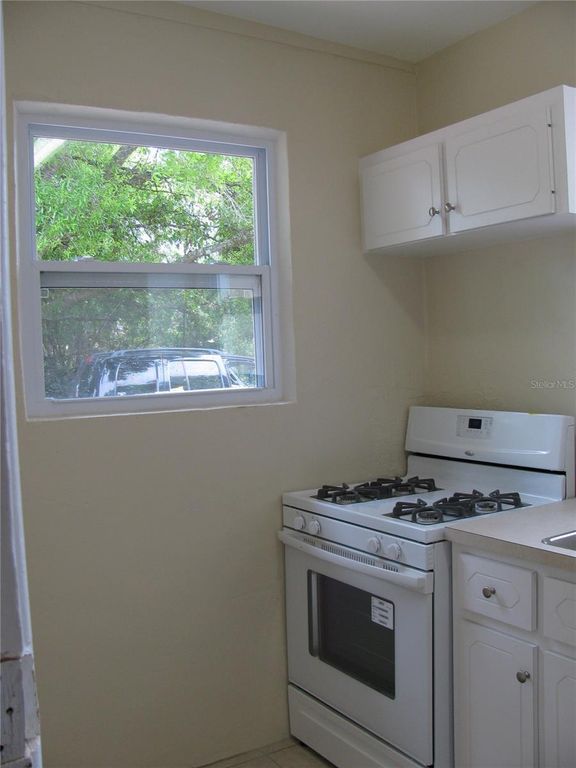 Image 27 of property listing at 486 OAK STREET, New Smyrna Beach, FL 32168
