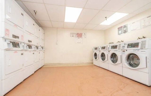 7631 Reseda, Reseda, CA 91335
