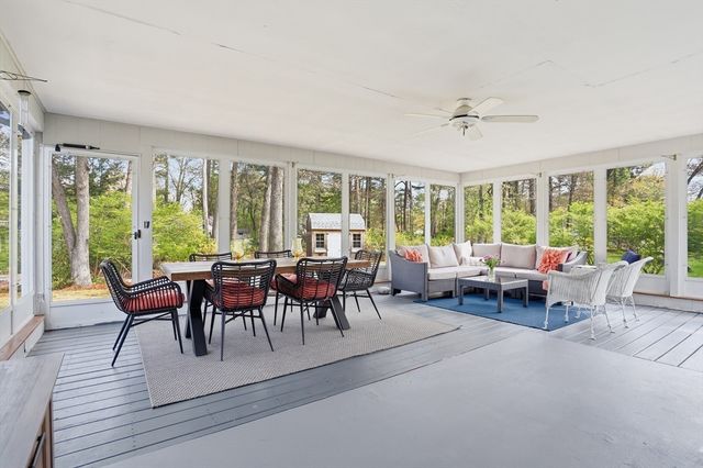 2 Charlemont Court, Chelmsford, MA 01863