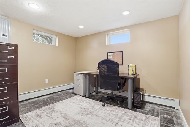 2 Charlemont Court, Chelmsford, MA 01863