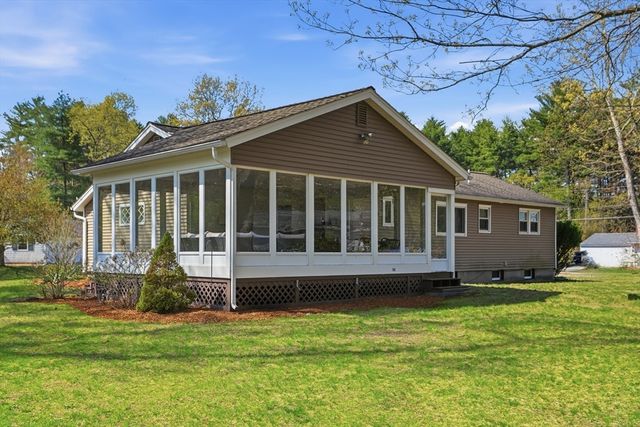 2 Charlemont Court, Chelmsford, MA 01863