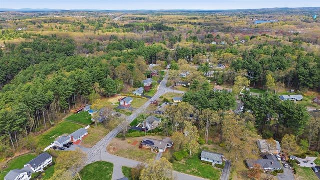 2 Charlemont Court, Chelmsford, MA 01863