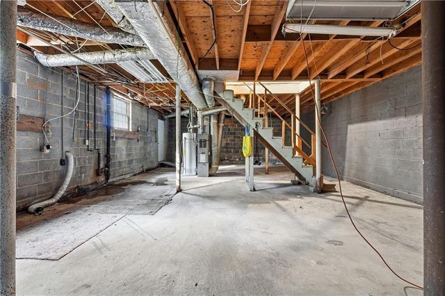 6917 Laurelwood Drive, Douglasville, GA 30135