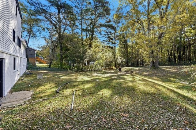 6917 Laurelwood Drive, Douglasville, GA 30135