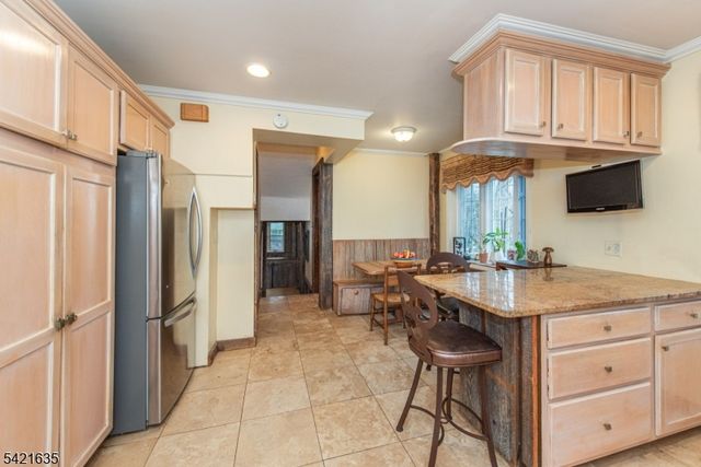 10 Cleveland Rd, Caldwell Boro Twp., NJ 07006