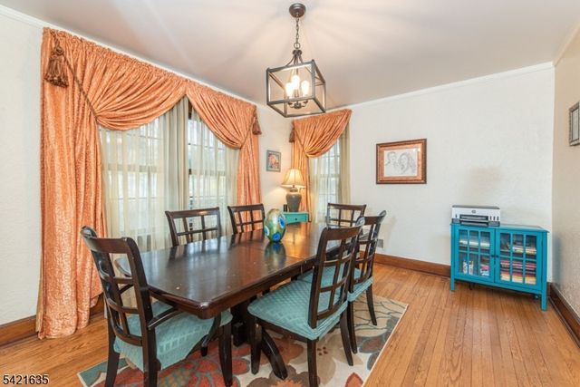 10 Cleveland Rd, Caldwell Boro Twp., NJ 07006