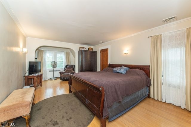 10 Cleveland Rd, Caldwell Boro Twp., NJ 07006