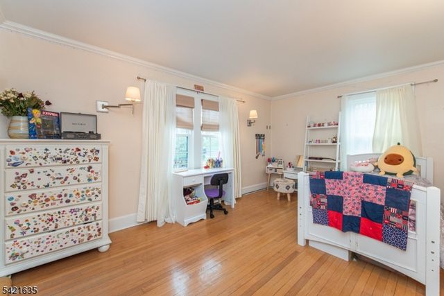 10 Cleveland Rd, Caldwell Boro Twp., NJ 07006