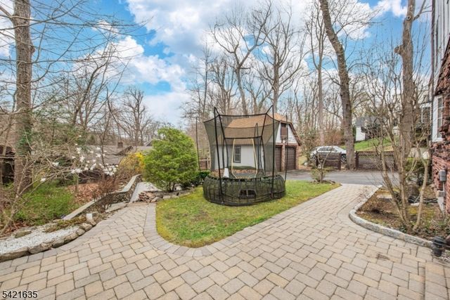 10 Cleveland Rd, Caldwell Boro Twp., NJ 07006