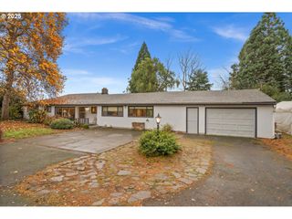 12602 Ne FRY Rd, Aurora, OR 97002