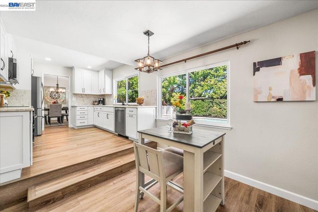5887 Black Ave, Pleasanton, CA 94566