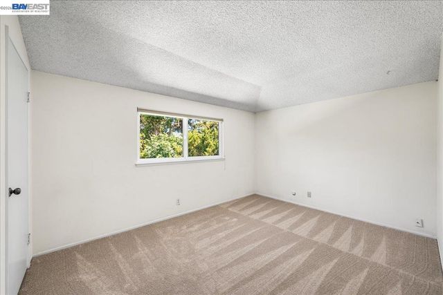 5887 Black Ave, Pleasanton, CA 94566