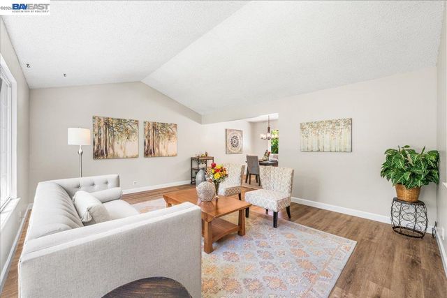 5887 Black Ave, Pleasanton, CA 94566