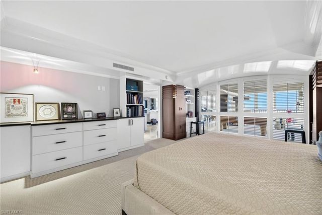 5601 Turtle Bay DR # 2104, Naples, FL 34108