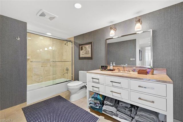 5601 Turtle Bay DR # 2104, Naples, FL 34108