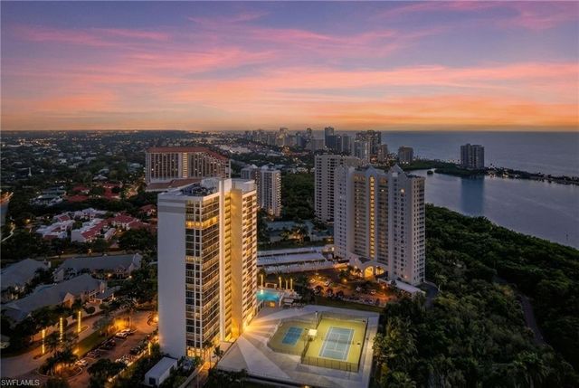 5601 Turtle Bay DR # 2104, Naples, FL 34108