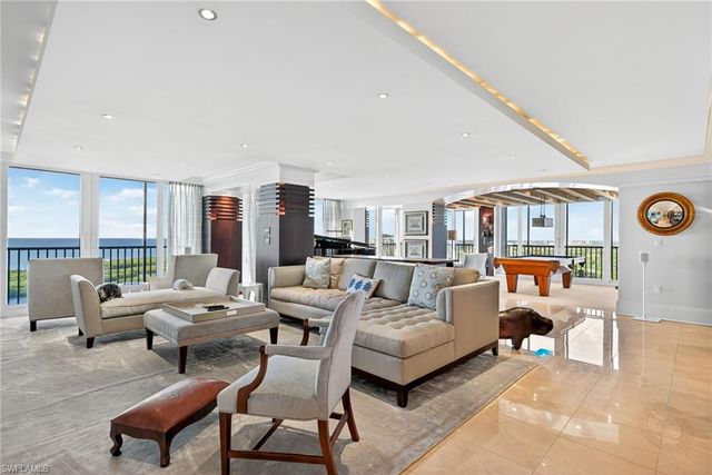 5601 Turtle Bay DR # 2104, Naples, FL 34108