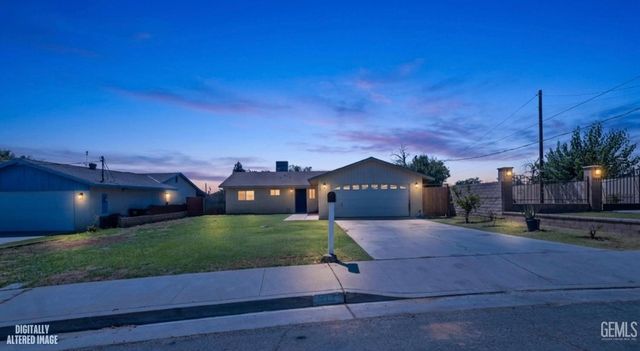 912 Crane Street, Bakersfield, CA 93306