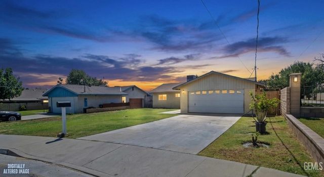 912 Crane Street, Bakersfield, CA 93306