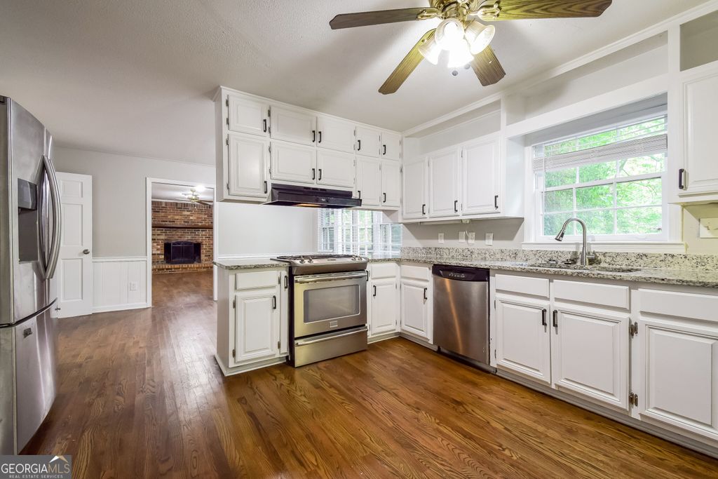 4533 Holliston Road, Atlanta, GA 30360 — photo 3