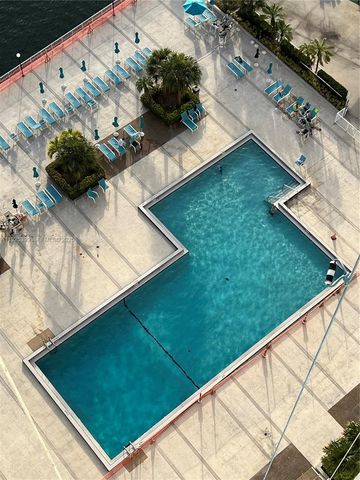 300 SE Bayview Dr 2114, Sunny Isles Beach, FL 33160