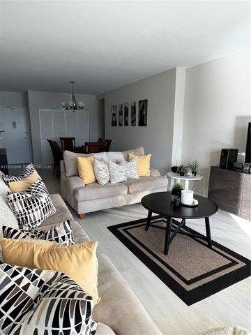 300 SE Bayview Dr 2114, Sunny Isles Beach, FL 33160