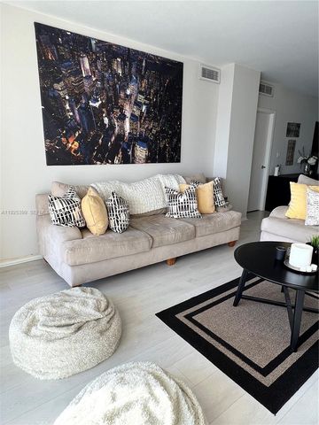 300 SE Bayview Dr 2114, Sunny Isles Beach, FL 33160