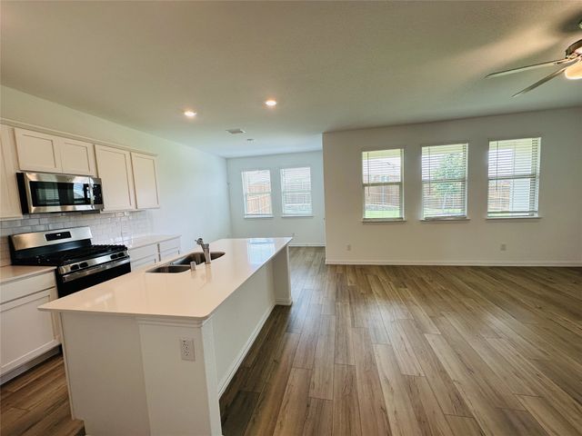 8112 Green Heron Drive, Mckinney, TX 75071