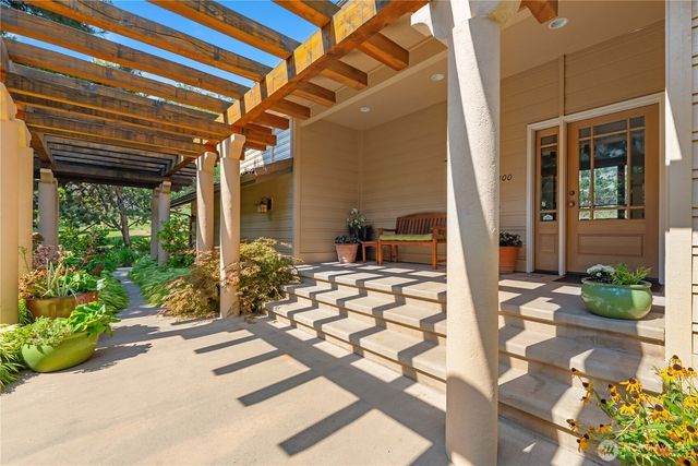 1100 Pitcher Canyon Road, Wenatchee, WA 98801