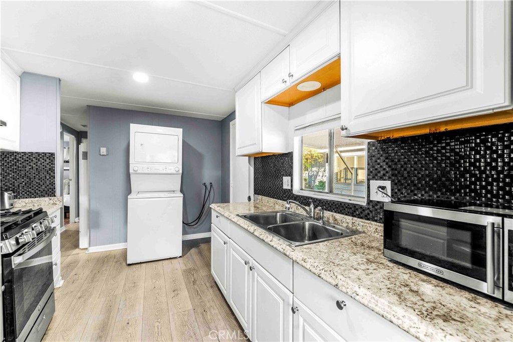 320 N Park Vista 76, Anaheim, CA 92806 — photo 4