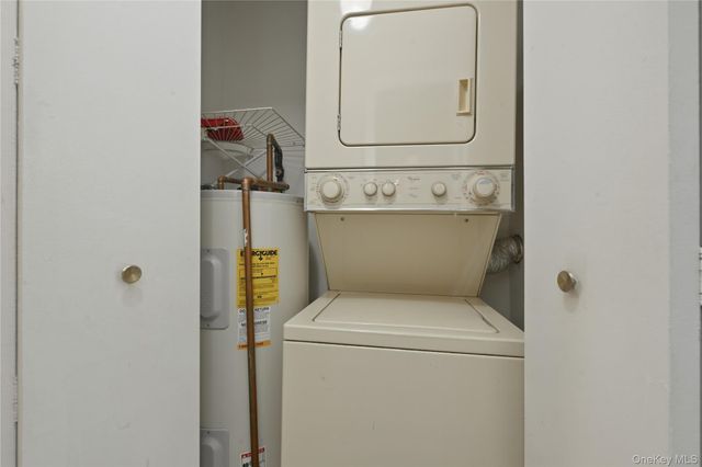 54 School Street 221, Westbury, NY 11590