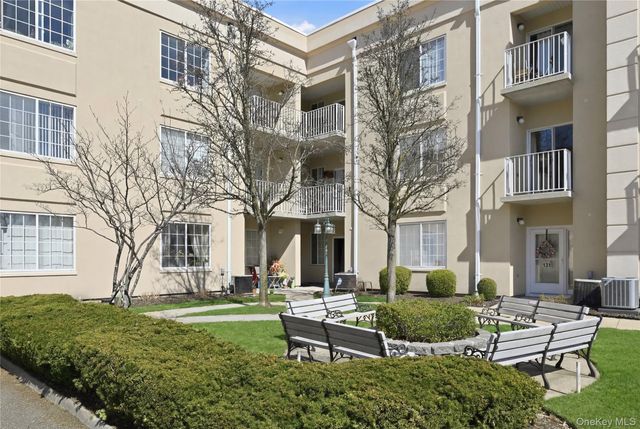 54 School Street 221, Westbury, NY 11590